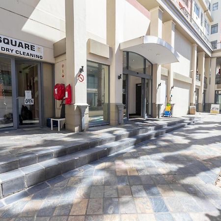 The Square 135- Studio With Free Parking, Pool & Gym Access Apartment Cape Town Exterior photo