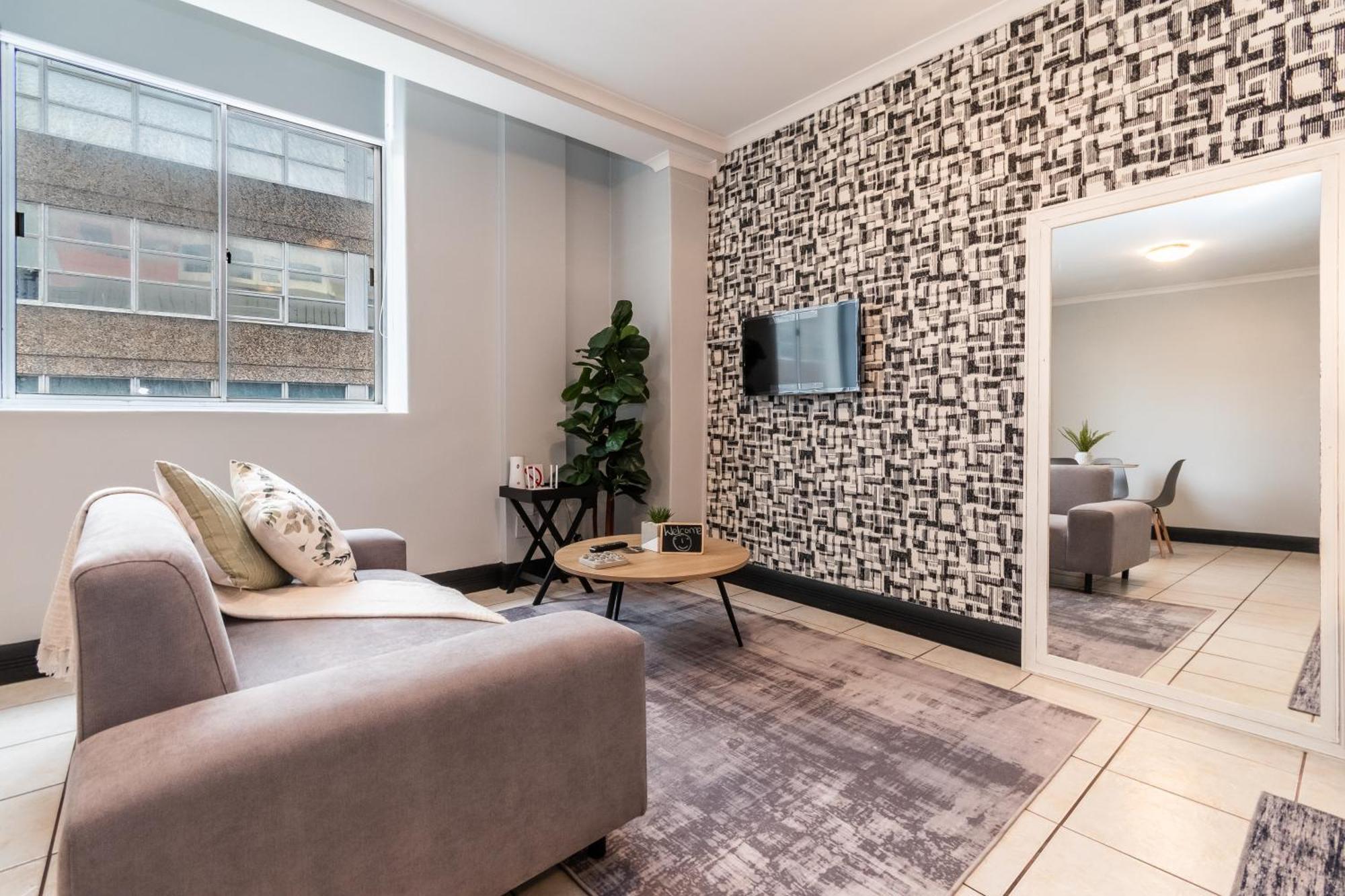 The Square 135- Studio With Free Parking, Pool & Gym Access Apartment Cape Town Exterior photo