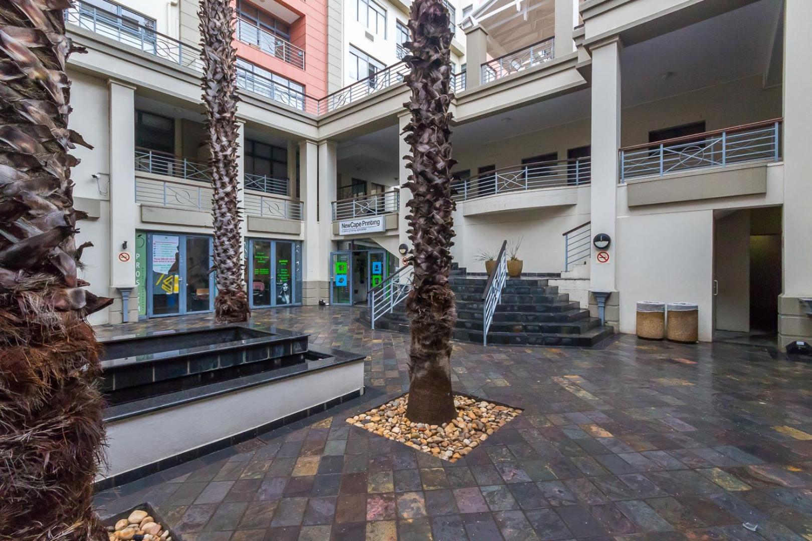 The Square 135- Studio With Free Parking, Pool & Gym Access Apartment Cape Town Exterior photo